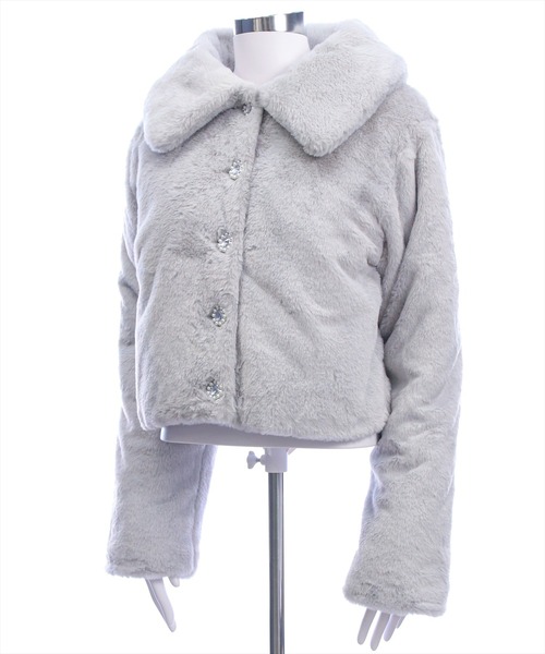 clear（クリア）の「ビジューボタンフェイクファーショートコート[着回し力抜群 ガーリー]≪AW新作≫（ブルゾン・レディース・ライトグレー/ブラック/オフホワイト・F）」の15枚目の写真