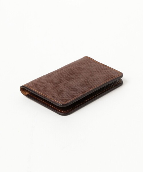 BEAMS F(ビームスエフ)の「TANNER BATES / ロシアキップレザー エルベリー カードホルダー(財布・メンズ・ブラウン/ブラック・ONE SIZE)」の6枚目の写真