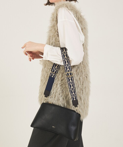 LOWELL things（ロウェル　シングス）の「【単品】テープショルダー/オリジナル柄（ゴールド金具）（ショルダーバッグ・レディース・ネイビー/アイボリー・フリー）」の22枚目の写真