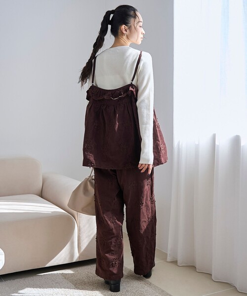 coen(コーエン)の「3Dフラワー刺繍 コーデュロイイージーワイドパンツ【インフルエンサー紹介アイテム】(その他パンツ・レディース・ナチュラル/ブラック/ブラウン・M/L)」の9枚目の写真