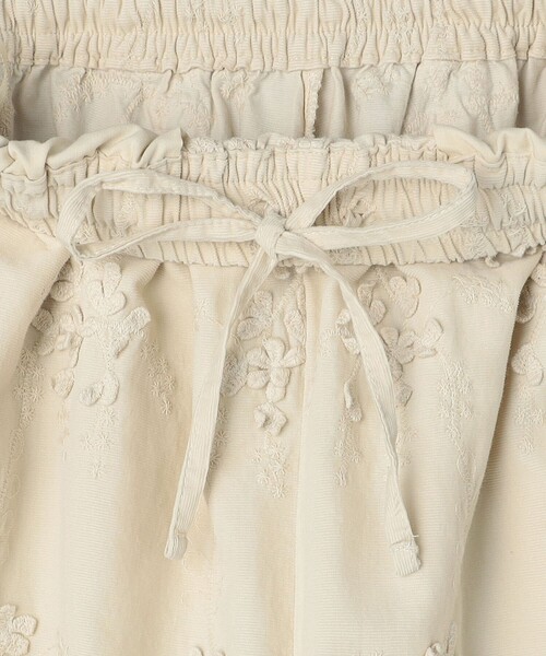 coen(コーエン)の「3Dフラワー刺繍 コーデュロイイージーワイドパンツ【インフルエンサー紹介アイテム】(その他パンツ・レディース・ナチュラル/ブラック/ブラウン・M/L)」の15枚目の写真