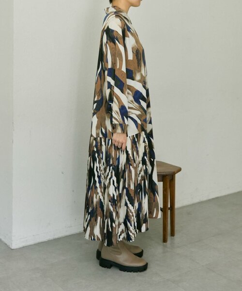 襟付きプリーツワンピース【SUM1 STYLE】（ワンピース）｜ear