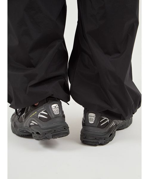 MIZUNO(ミズノ )の「【emmi|MIZUNO】WAVE RIDER 10(スニーカー・レディース・ブラック・23/23.5/24/24.5/25/25.5/26/26.5/27/27.5)」の16枚目の写真