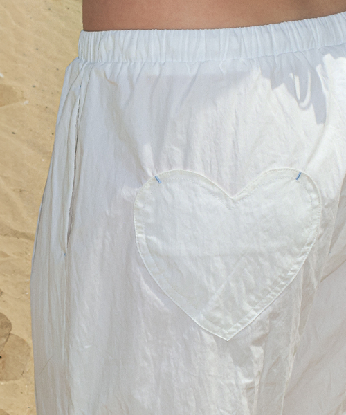 RONRON(ロンロン)の「BACK HEART STITCH POCKET BANDING PANTS WHITE(その他パンツ・レディース・その他・FREE)」の3枚目の写真