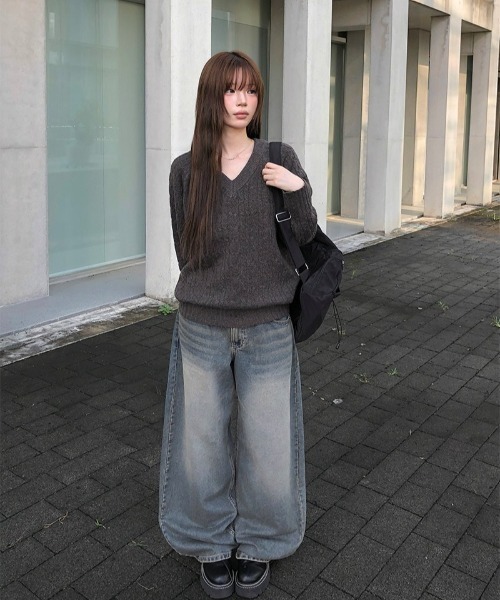 anyonemore(エニワンモア)の「ビンテージウォッシングバルーンワイドデニムパンツ(デニムパンツ・レディース・ブラック/ブルー・SMALL/MEDIUM/LARGE)」の6枚目の写真