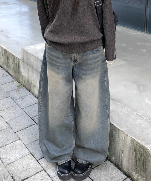 anyonemore(エニワンモア)の「ビンテージウォッシングバルーンワイドデニムパンツ(デニムパンツ・レディース・ブラック/ブルー・SMALL/MEDIUM/LARGE)」の13枚目の写真