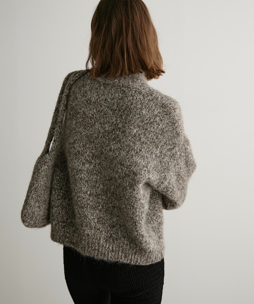 LOSCa（ロスカ）の「ハイネック多ボタンカーディガン/ポシェット付き（ニット/セーター・レディース・モカ/ナチュラル・FREE）」の19枚目の写真