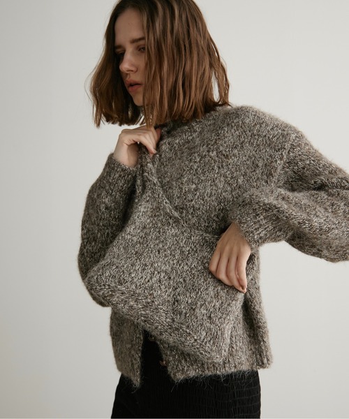 LOSCa（ロスカ）の「ハイネック多ボタンカーディガン/ポシェット付き（ニット/セーター・レディース・モカ/ナチュラル・FREE）」の20枚目の写真