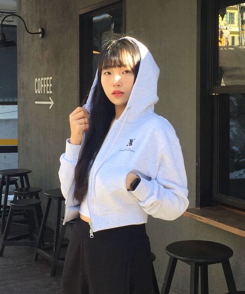 AVANDRESS（アバンドレス ）の「AV LOGO CROP HOOD ZIP-UP WHITE MELANGE（パーカー・レディース・その他・SMALL/MEDIUM）」の10枚目の写真