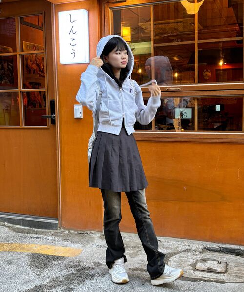 AVANDRESS（アバンドレス ）の「AV LOGO CROP HOOD ZIP-UP WHITE MELANGE（パーカー・レディース・その他・SMALL/MEDIUM）」の11枚目の写真