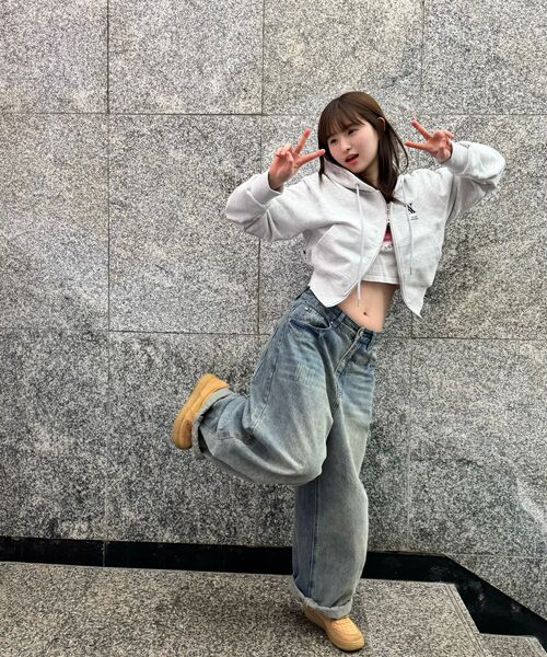 AVANDRESS（アバンドレス ）の「AV LOGO CROP HOOD ZIP-UP WHITE MELANGE（パーカー・レディース・その他・SMALL/MEDIUM）」の13枚目の写真