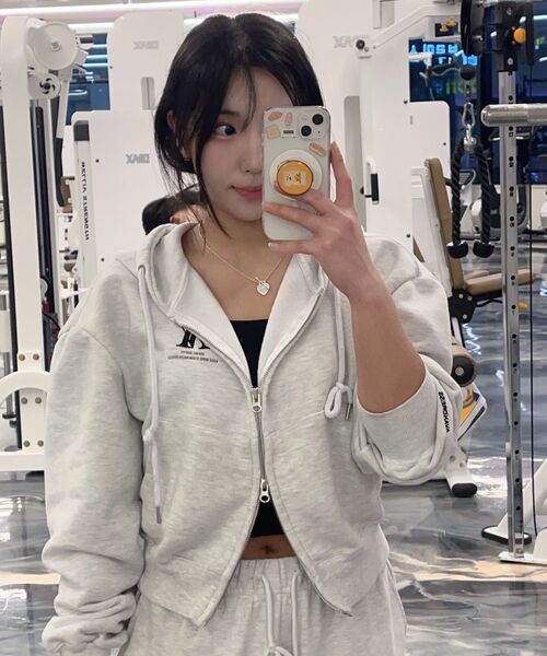 AVANDRESS（アバンドレス ）の「AV LOGO CROP HOOD ZIP-UP WHITE MELANGE（パーカー・レディース・その他・SMALL/MEDIUM）」の14枚目の写真