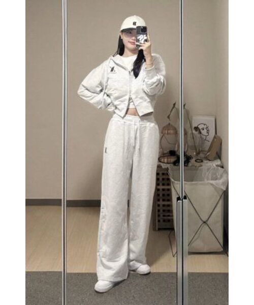 AVANDRESS（アバンドレス ）の「AV LOGO CROP HOOD ZIP-UP WHITE MELANGE（パーカー・レディース・その他・SMALL/MEDIUM）」の20枚目の写真