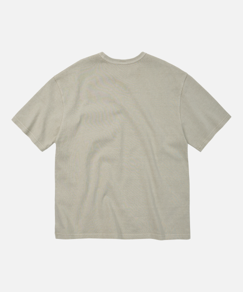 FRIZMWORKS(フリズムワークス)の「CIGARETTE POCKET PIGMENT DYEING TEE _ BEIGE(Tシャツ/カットソー・メンズ・その他・MEDIUM/LARGE/SMALL)」の2枚目の写真