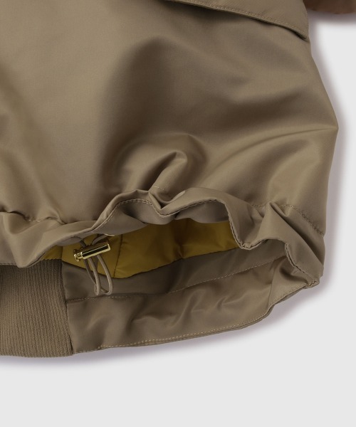 VICKY（ビッキー）の「ナイロン中綿フードMA-1ジャケット≪手洗い可能≫（MA-1・レディース・ブラック/カーキ/ベージュ・M）」の8枚目の写真