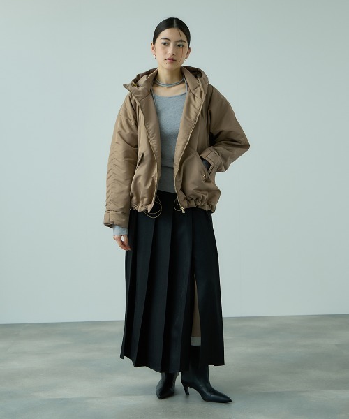 VICKY（ビッキー）の「ナイロン中綿フードMA-1ジャケット≪手洗い可能≫（MA-1・レディース・ブラック/カーキ/ベージュ・M）」の12枚目の写真