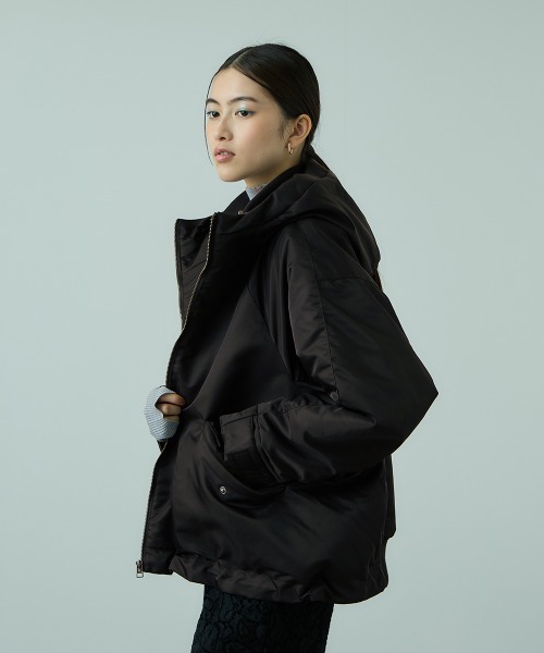 VICKY（ビッキー）の「ナイロン中綿フードMA-1ジャケット≪手洗い可能≫（MA-1・レディース・ブラック/カーキ/ベージュ・M）」の20枚目の写真