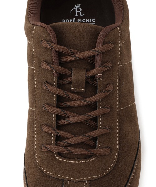 ROPE' PICNIC（ロペピクニック）の「シルバー＆スエードライクフラットスニーカー（スニーカー・レディース・ダークブラウン/シルバー/ブラック・23/24/25）」の18枚目の写真