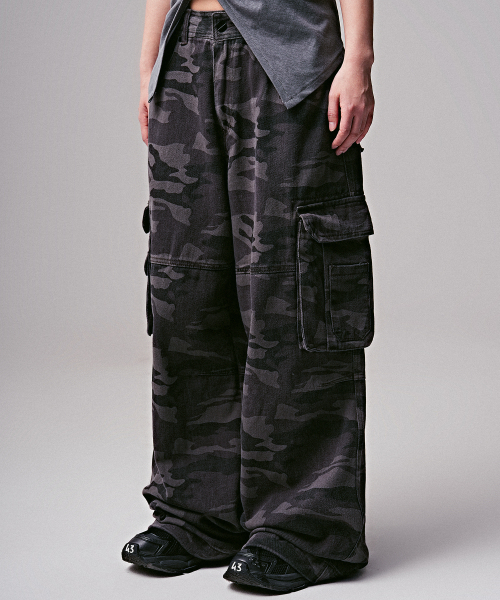 ZENDUST(ジェンダスト)の「Army Wide Cargo Pants DEEP CAMO(その他パンツ・レディース・ダークカーキ・X-SMALL/SMALL/MEDIUM/LARGE/X-LARGE)」の2枚目の写真
