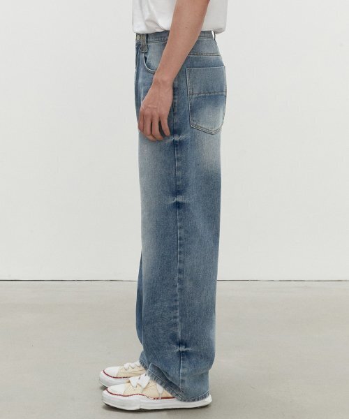DECET(デケト)の「Mid Rise Wide Jeans DCPT027HLBlue(デニムパンツ・レディース・その他・34/32/30/26/28)」の4枚目の写真