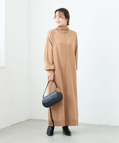 le.coeur blanc(ルクールブラン)の「ウォッシャブルハイネックニットワンピース(ワンピース・レディース・ブラック/キャメル/ボルドー・38)」の7枚目の写真