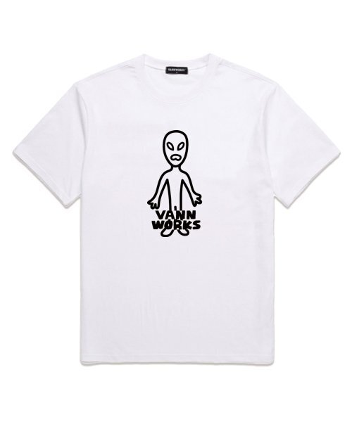 VANNWORKS(バンワークス)の「エイリアンロゴ オーバーサイズ 半袖Tシャツ (VS0100) ホワイト(Tシャツ/カットソー・レディース・その他・LARGE/MEDIUM/SMALL/X-LARGE/XX-LARGE)」の1枚目の写真