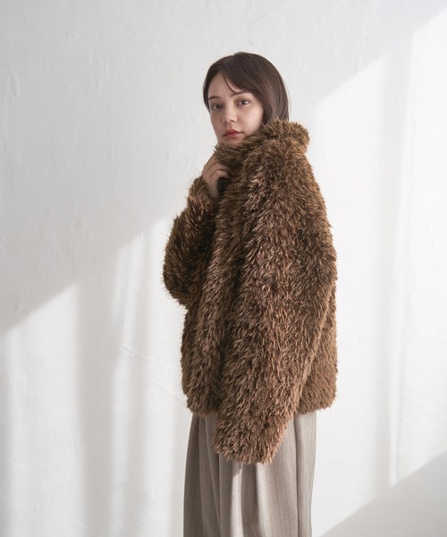 notch.(ノッチ)の「フェイクファーショートジャケット(その他アウター・レディース・アイボリー/グレー/ブラウン・M)」の15枚目の写真