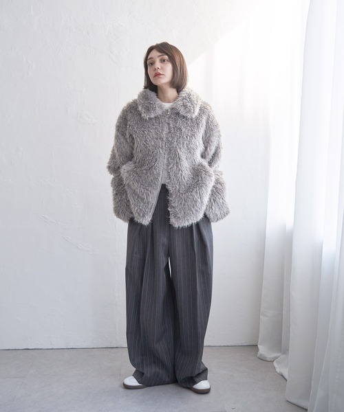 notch.(ノッチ)の「フェイクファーショートジャケット(その他アウター・レディース・アイボリー/グレー/ブラウン・M)」の9枚目の写真