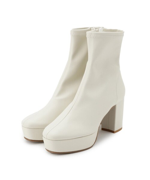 ESPERANZA(エスペランサ)の「ゆる傾斜ショートブーツ(ブーツ・レディース・アイボリー/ブラック/ブラック系・S/M/L/LL)」の18枚目の写真