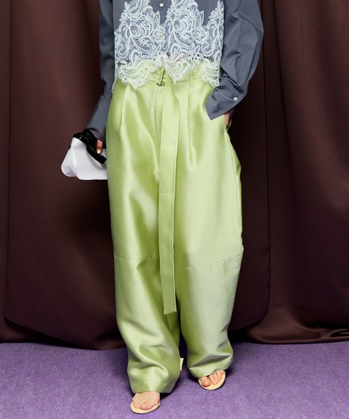 MAISON SPECIAL(メゾンスペシャル)の「Flight Satin Wide Pants/フライトサテンワイドパンツ(その他パンツ・レディース・グリーン/ピンク/ブラック・38/36)」の17枚目の写真