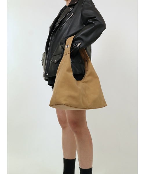 meetmetmeet（ミートメットミート）の「meringue suede camel（ショルダーバッグ・レディース・その他・FREE）」の3枚目の写真