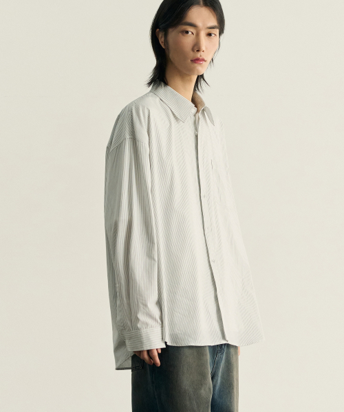 ROTEMBER（ローテンバー）の「エディタータイディストライプシャツ[ホワイト]（シャツ/ブラウス・メンズ・その他・MEDIUM/LARGE/X-LARGE）」の2枚目の写真