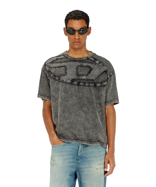 DIESEL（ディーゼル）の「メンズ Tシャツ T-BOXT-DEN（Tシャツ/カットソー・メンズ・ブラック/ブルー系その他・X-SMALL/XX-LARGE/XXX-LARGE/LARGE/SMALL/MEDIUM/X-LARGE）」の8枚目の写真