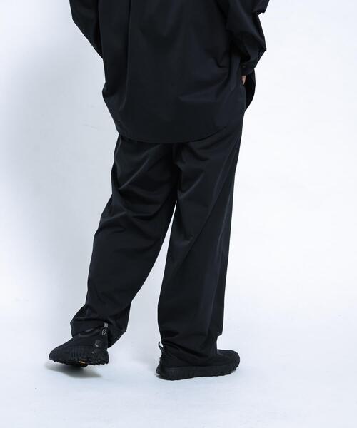 ブラック ストレートレッグツイルトラウザー サイズ28 SOLOTEXツイルイージートラウザー（その他パンツ）｜EKAL（エカル）の