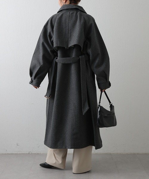COLONY 2139（コロニートゥーワンスリーナイン）の「2WAYカラーシングルロングコート（ステンカラーコート・レディース・ブラック/アイボリー/ブラウン/チャコールグレー・FREE）」の15枚目の写真