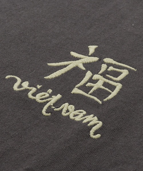 KRIFF MAYER(クリフメイヤー)の「スーベニア刺繍スカT(虎)(Tシャツ/カットソー・メンズ・チャコール/グレー/オフホワイト・LARGE/MEDIUM/X-LARGE)」の19枚目の写真