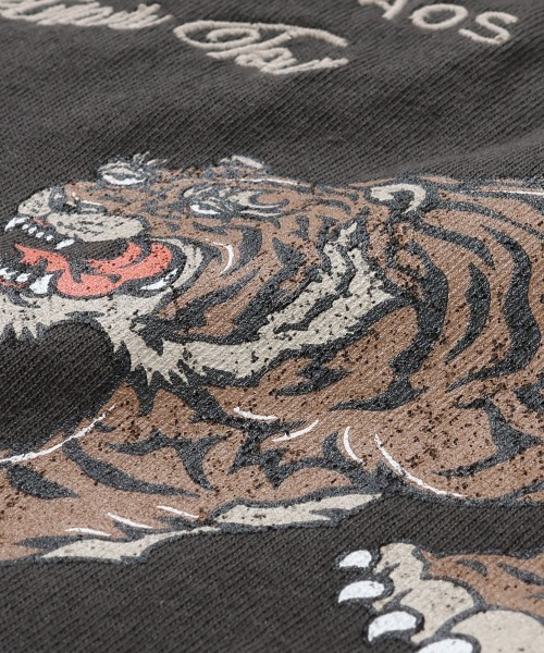 KRIFF MAYER(クリフメイヤー)の「スーベニア刺繍スカT(虎)(Tシャツ/カットソー・メンズ・チャコール/グレー/オフホワイト・LARGE/MEDIUM/X-LARGE)」の6枚目の写真