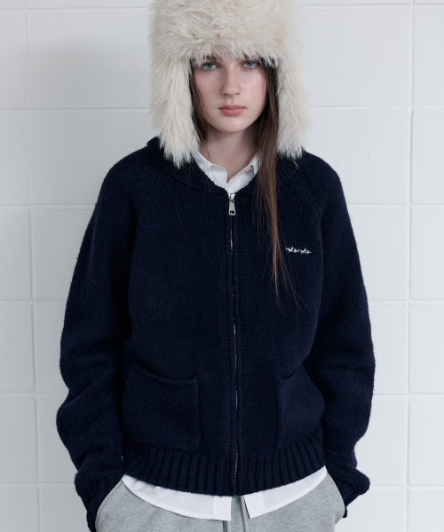 ROLAROLA(ロラロラ)の「MAISON DE ROLA ZIP-UP KNIT NAVY(カーディガン/ボレロ・レディース・ネイビー・FREE)」の2枚目の写真