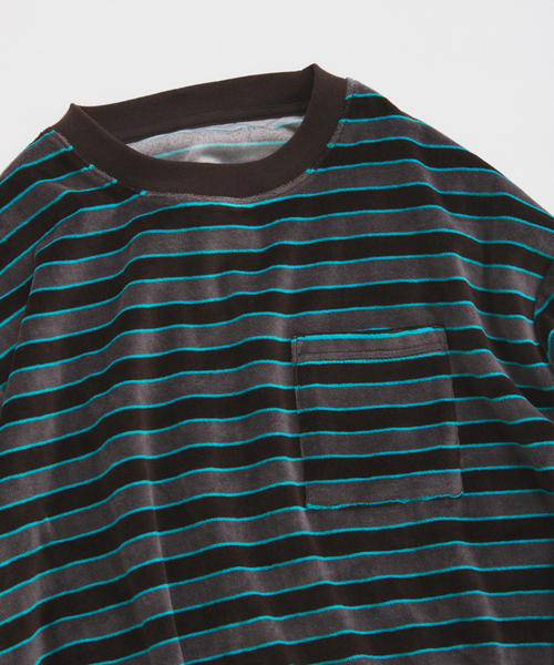 JOURNAL STANDARD relume（ジャーナルスタンダード　レリューム）の「ベルベットタッチ ベロアボーダー ロンT（Tシャツ/カットソー・メンズ・ブラウン/ネイビー/ブラックミックス・MEDIUM/LARGE）」の4枚目の写真