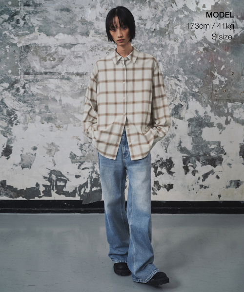 MUSINSA STANDARD WOMAN（ムシンサスタンダードウーマン）の「ウィメンズオーバーサイズフランネルオンブレチェックシャツ[アイボリー]（シャツ/ブラウス・レディース・その他・X-SMALL/SMALL/MEDIUM/LARGE）」の2枚目の写真
