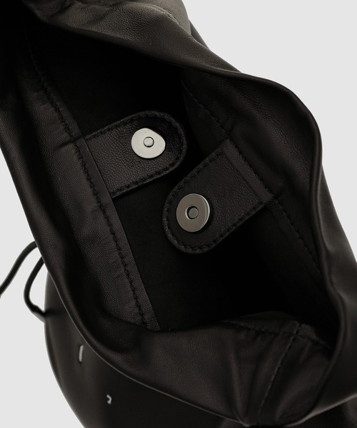 Maison Margiela（メゾンマルジェラ）の「BORSA A SPALLA（ショルダーバッグ・メンズ・その他・UNI）」の6枚目の写真