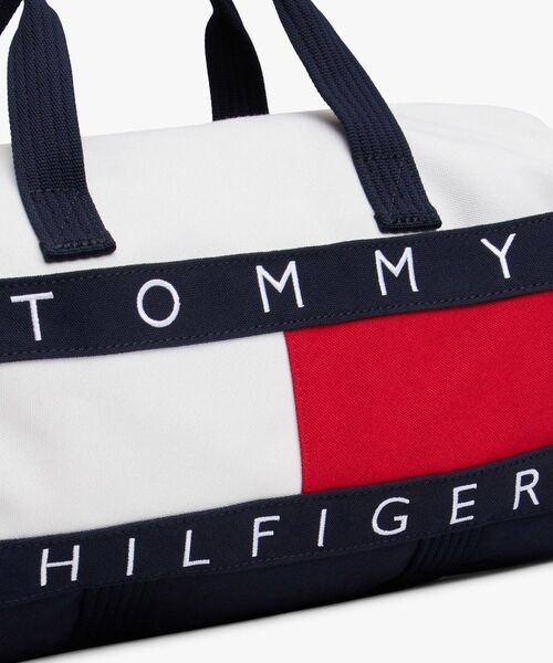 TOMMY HILFIGER（トミーヒルフィガー）の「フラッグカラースポーツバッグ（ショルダーバッグ・キッズ・ネイビー・FREE）」の3枚目の写真