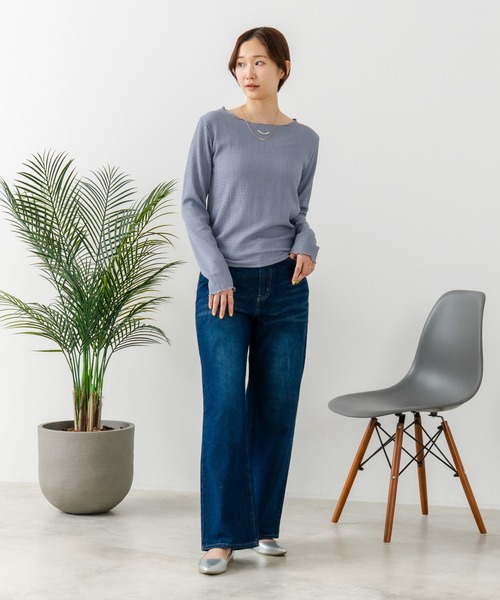 fort point(フォーポイント)の「【C-FORT POINT/フォートポイント】【繊細なシャーリング加工がさりげない立体感をプラス】カットシャーリングロンT 柔らかい カットソー 程よいフィット感 シンプル デイリーユース(Tシャツ/カットソー・レディース・グレー/ブラック/アイボリー/ブルー・MEDIUM)」の20枚目の写真