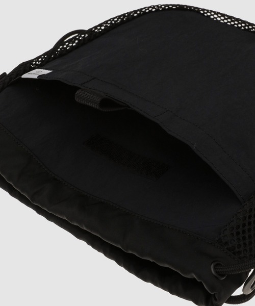 kolor BEACON(カラービーコン)の「26SBM-A03533(ショルダーバッグ・メンズ・ネイビー/ブラック/カーキ・FREE)」の10枚目の写真