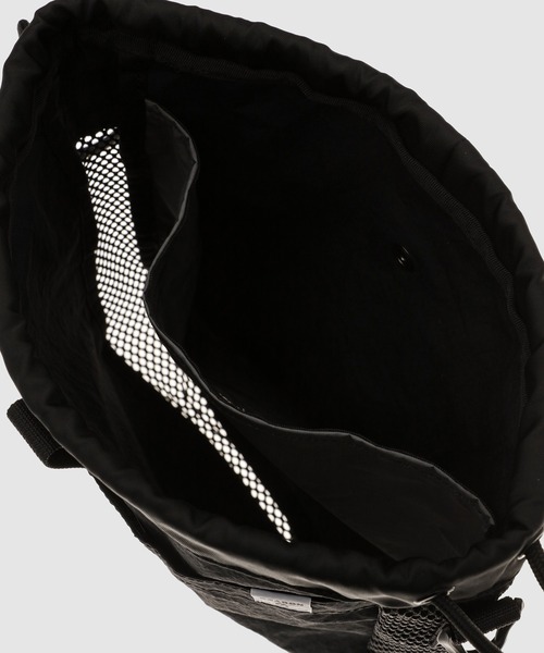 kolor BEACON(カラービーコン)の「26SBM-A03533(ショルダーバッグ・メンズ・ネイビー/ブラック/カーキ・FREE)」の13枚目の写真