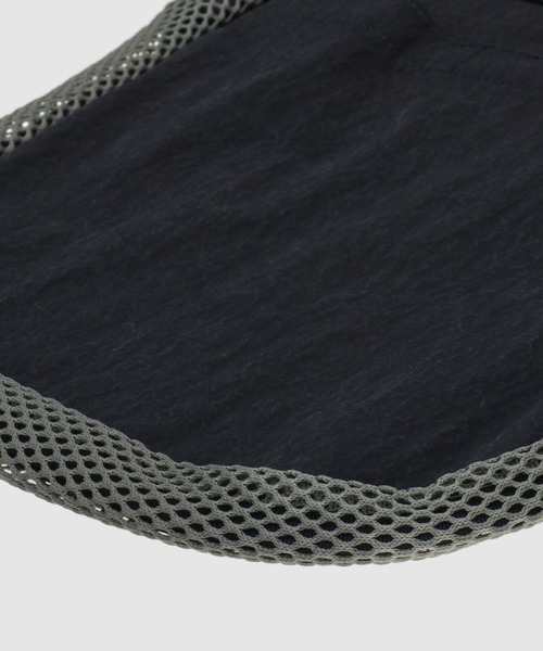 kolor BEACON(カラービーコン)の「26SBM-A03533(ショルダーバッグ・メンズ・ネイビー/ブラック/カーキ・FREE)」の17枚目の写真