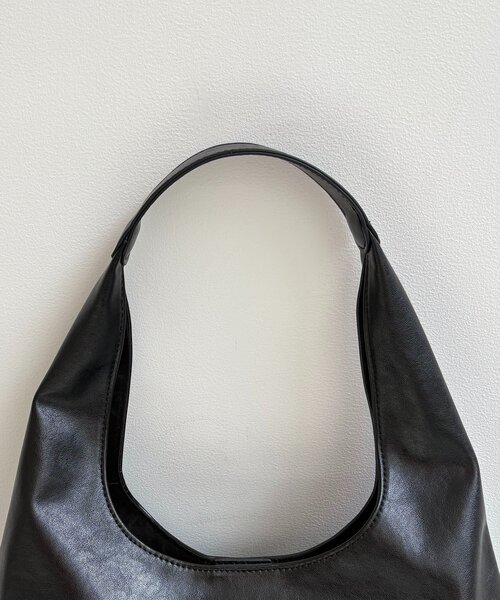 CAPRICIEUX LE'MAGE（カプリシューレマージュ）の「トライアングルトートバッグ（ショルダーバッグ・レディース・ブラック/ライトベージュ/キャメル・FREE）」の12枚目の写真