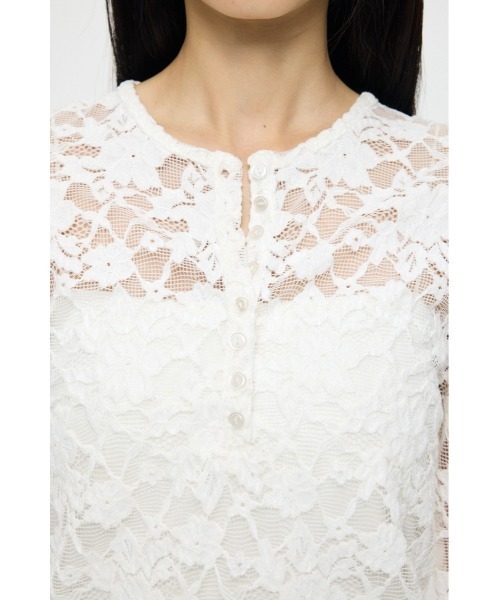 MOUSSY(マウジー)の「【26年SS新作】LACE HENRY NECK トップス(Tシャツ/カットソー・レディース・チャコールグレー/アイボリー/ブラック・FREE)」の14枚目の写真
