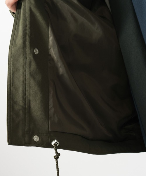 LAKOLE（ラコレ）の「ワイドカラーショートモッズ /  648026（モッズコート・メンズ・カーキ/ブラック・LARGE/MEDIUM）」の16枚目の写真
