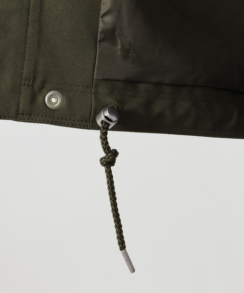 LAKOLE（ラコレ）の「ワイドカラーショートモッズ /  648026（モッズコート・メンズ・カーキ/ブラック・LARGE/MEDIUM）」の3枚目の写真